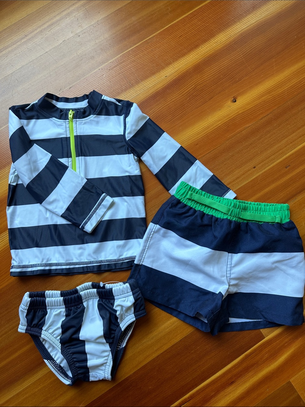 Primary swim lot size 6-12 months